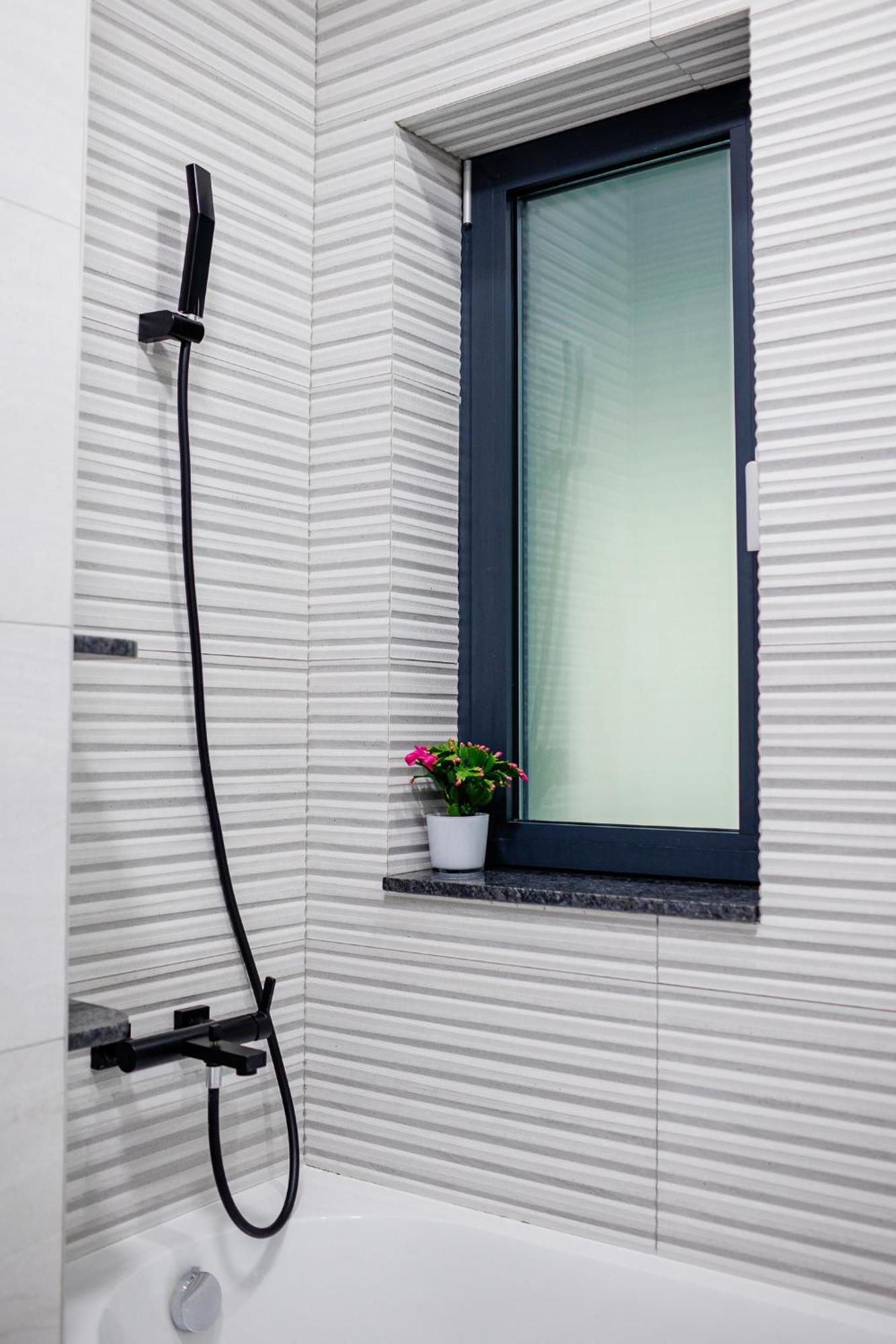 The Corner Luxe Apartment Boekarest Buitenkant foto